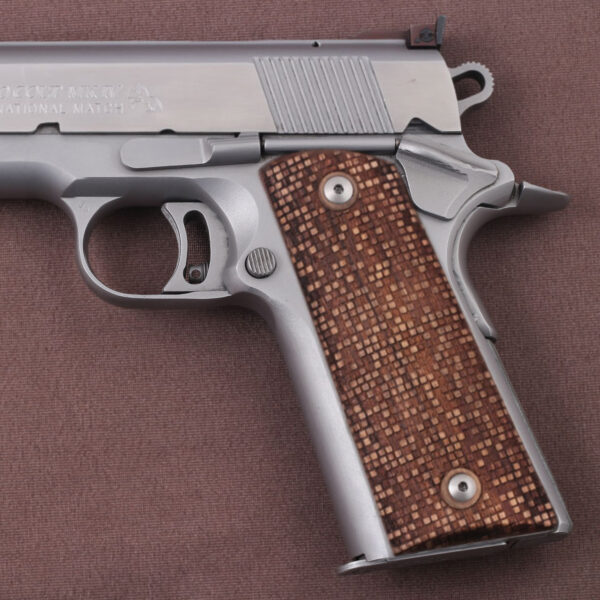 Colt 1911 FIT Model Compatible Walnut Grips Disco Gun Grips USA-67