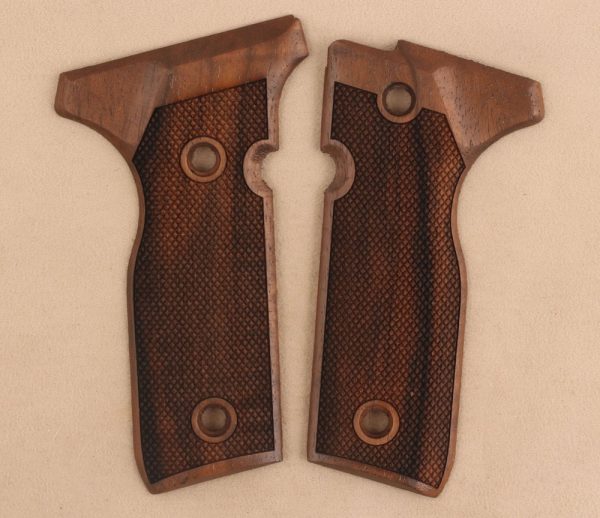 Beretta Mod 8000 / 8040 F Stoger Compatible Walnut Grips Diamond Gun Grips USA-305