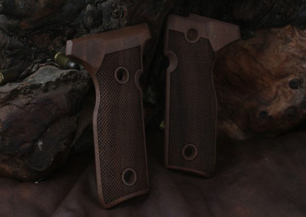 Beretta Mod 8000 / 8040 F Stoger Compatible Walnut Grips Diamond Gun Grips USA-305