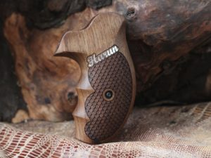 Smith Wesson J Frame Round Butt Models Compatible Walnut Custom Grip Gun Grips USA-139