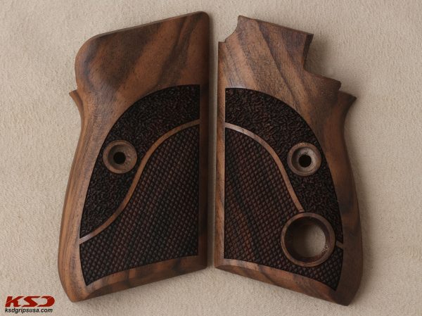 Beretta Mod 70 – 70 S – 71 PUMA Compatible Walnut Grip Gun Grips USA-270