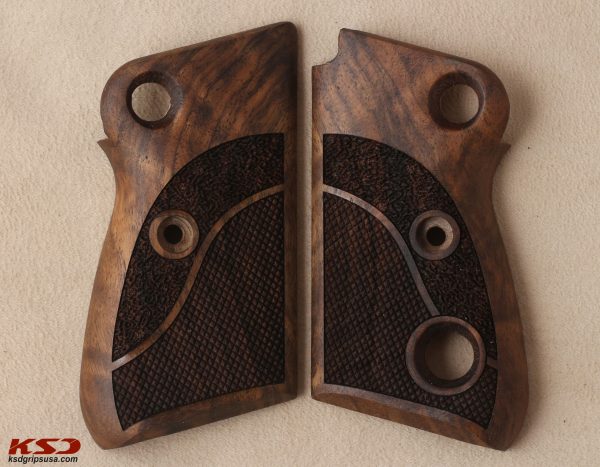 Beretta Mod 71 – 72 – 75 Jaguar Compatible Walnut Grip Gun Grips USA-280