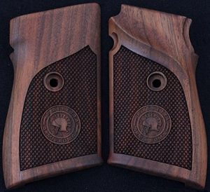 Beretta MOD 90 Compatible Walnut Grips Diamond Gun Grips USA-318