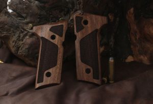 Beretta Vertec, 92X Vertec, Compatible Walnut Grips Diamond Gun Grips USA-319