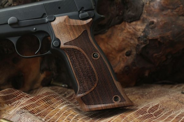 Browning MK3 Compatible Walnut Grips Double-Checkering Gun Grips USA-609