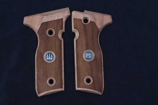 Beretta Mod 8000 / 8040 F Stoger Compatible Walnut Grips Diamond Gun Grips USA-449