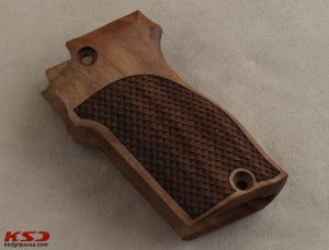 Unique BCF 66 (Açık Fransız Onlusu) Walnut Grips Dragon Skin Gun Grips USA-550