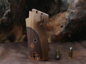 SIG P210-1/-4 /-5/-6/ DK M49 With Lanyard Ring Compatible Walnut Grip Gun Grips USA-672