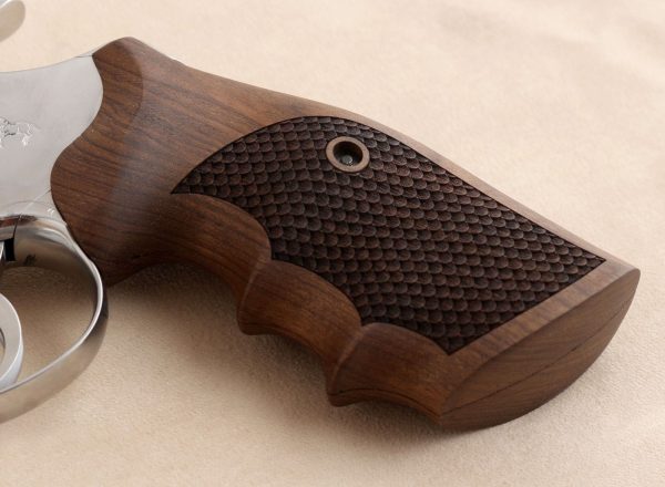 Colt Python (Pre 2020) Compatible Walnut Grips Dragon Skin Gun Grips USA-776