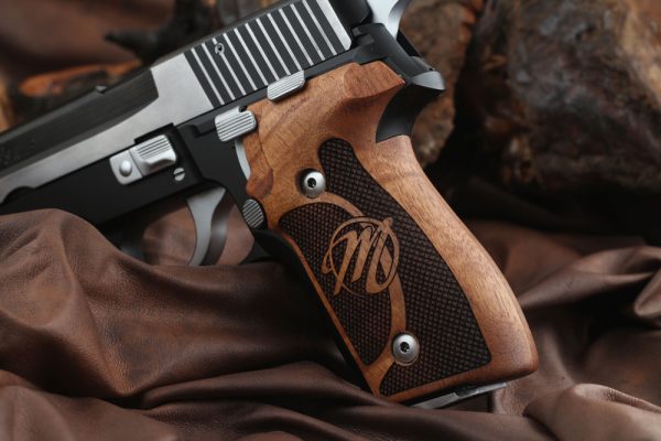 Sig Sauer P228 / P229 Compatible Walnut Grips Diamond Gun Grips USA-998