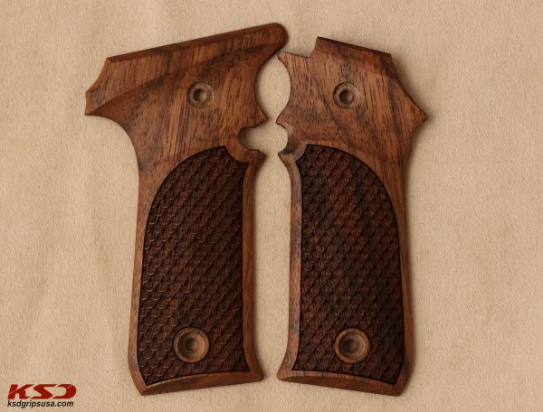 LLama 1911 Style Compatible Walnut Grips Dragon Skin Gun Grips USA-1083