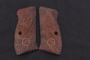 CZ Compact 75 – 85 /P-01/P100/C100/T100/PCR/CZ 75D Walnut Grip Gun Grips USA-1277