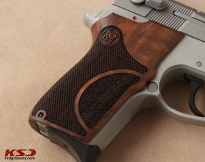 Smith Wesson 6906 Compatible Walnut Grips Double-Checkering Gun Grips USA-156