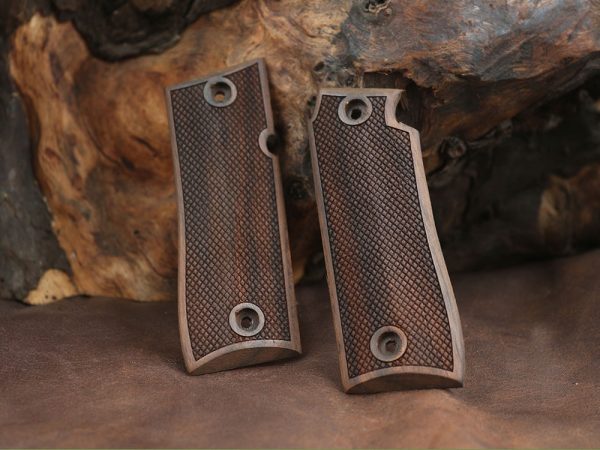 Colt Mustang Plus II Compatible Walnut Grips Diamond Gun Grips USA-750