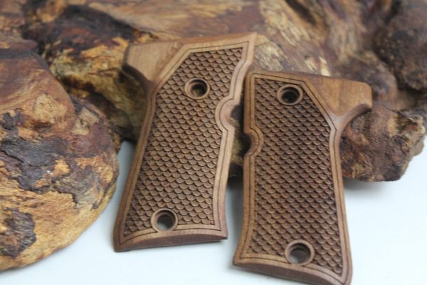 Beretta Compact 92F, 92FS, 92-96 Series Walnut Wood Grips Gun Grips USA-1791