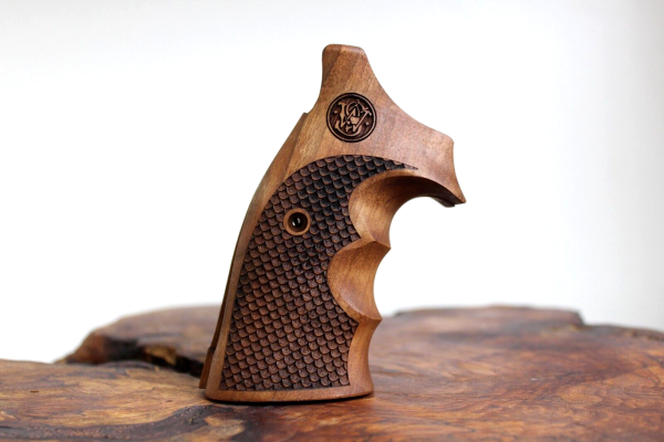 Smith Wesson K/L – Frame Open Back Square Butt Walnut Wood Grips Gun Grips USA-1802